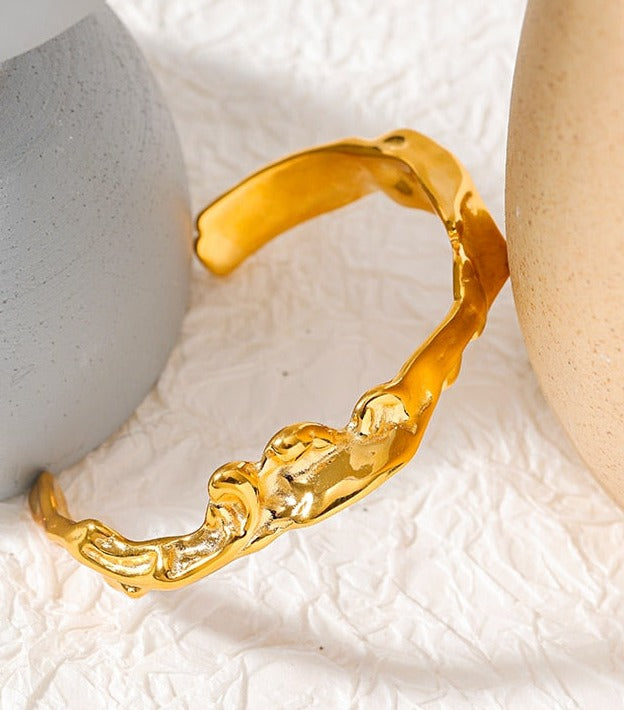 18K Irregular Open Cuff