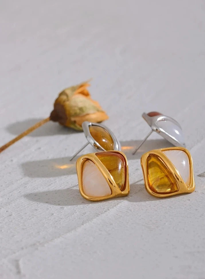 Caramel Resin Stud Earrings