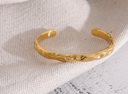 Textured Gold Bangle